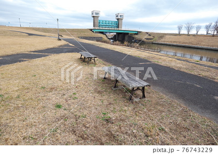 横利根閘門ふれあい公園 76743229