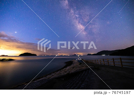 《山口県 周防大島》星のビーチと星空 《山口県 周防大島》星のビーチと星空 76745197