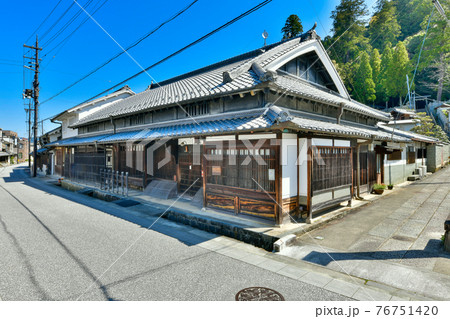 奈良　重伝建　大宇陀の町並み 76751420