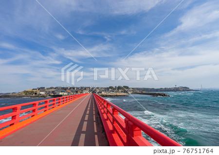 無人島に上陸 (日本 - 福井 - 雄島) 無人島に上陸 (日本 - 福井 - 雄島) 76751764