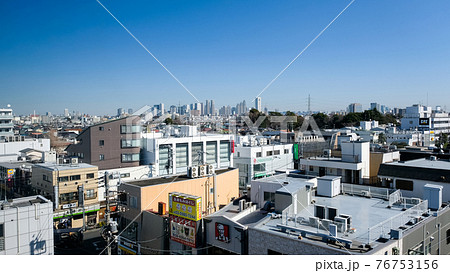 東京都杉並区 永福町駅屋上からの新宿方面の街並み 東京都杉並区 永福町駅屋上からの新宿方面の街並み 76753156