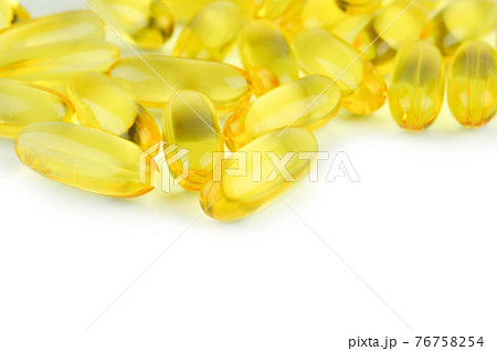 Capsules of fish oil. Omega 3. 76758254