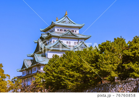 朝の名古屋城内秋景色 愛知県名古屋市 朝の名古屋城内秋景色 愛知県名古屋市 76760858