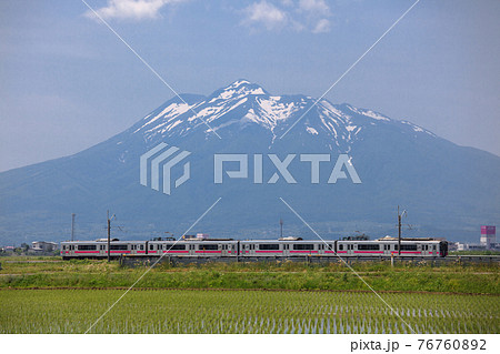 岩木山と奥羽本線 701系 普通列車 岩木山と奥羽本線 701系 普通列車 76760892