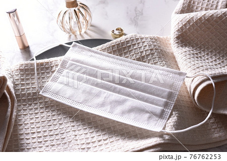 パウダールームのマスク パウダールームのマスク 76762253