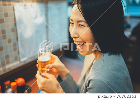 居酒屋 76762353