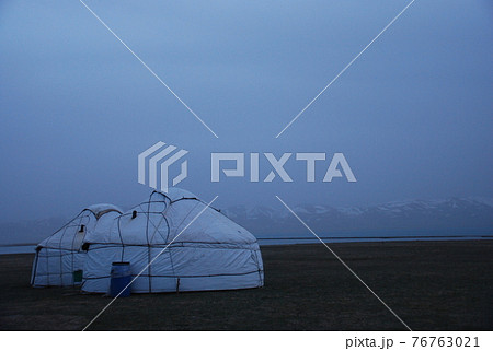 遊牧民のテント　ボズウィ/ユルタ/パオ/ゲル 76763021
