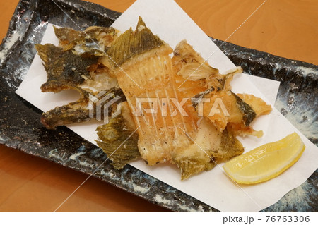 平目の骨の唐揚げ 平目の骨の唐揚げ 76763306