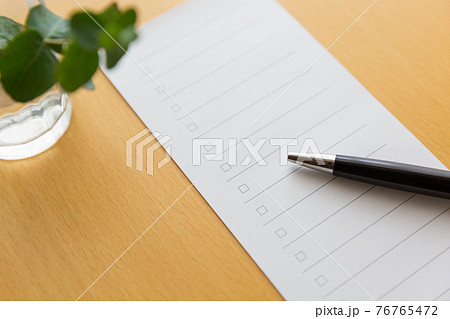 Todoリストとペン タスク整理 時間管理 イメージ 76765472