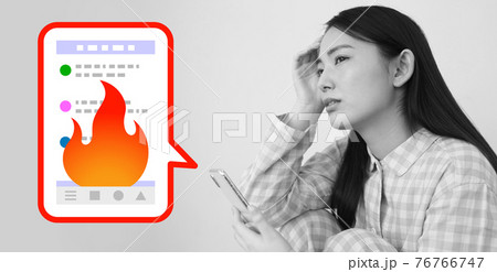 ネット炎上して困る女性イメージ ネット炎上して困る女性イメージ 76766747