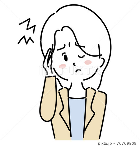 頭痛で頭を抑える女性 頭痛で頭を抑える女性 76769809
