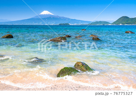 《静岡県》富士山と駿河湾・伊豆半島より 《静岡県》富士山と駿河湾・伊豆半島より 76775327