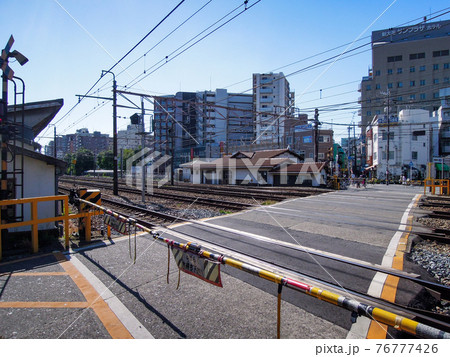 2018年11月に廃止された東淀川駅(新大阪駅から北に一駅目)前の開かずの踏切(北宮原第二踏切) 2018年11月に廃止された東淀川駅(新大阪駅から北に一駅目)前の開かずの踏切(北宮原第二踏切) 76777426