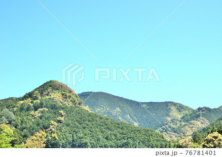 山笑う静岡市水見色の里山 山笑う静岡市水見色の里山 76781401