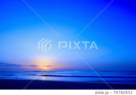 久慈浜海岸の日出 茨城県日立市 久慈浜海岸の日出 茨城県日立市 76782652