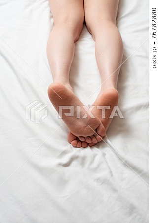 メンズ　脚脱毛　afterイメージ　男性の脚 76782880