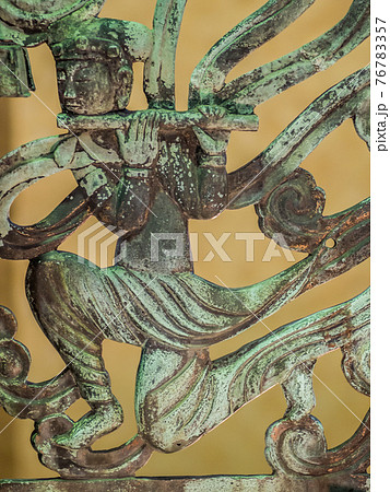 薬師寺東塔水煙【楽師】 76783357