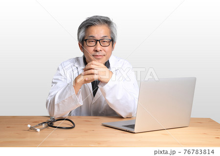 Physician 76783814