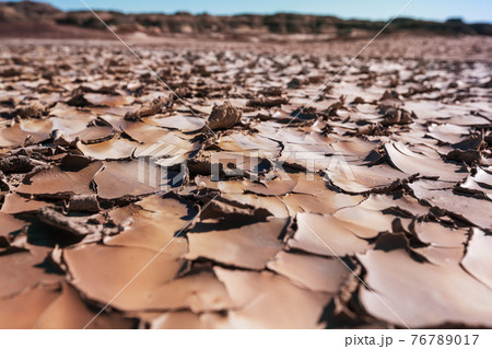 Drought land 76789017