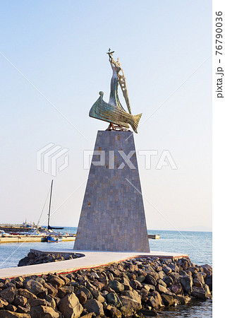 Bulgaria - streets and coasts are non-seas. Summer, sun, sea Bulgaria - streets and coasts are non-seas. Summer, sun, sea 76790036