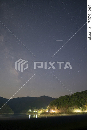 奥多摩湖－星空 76794006