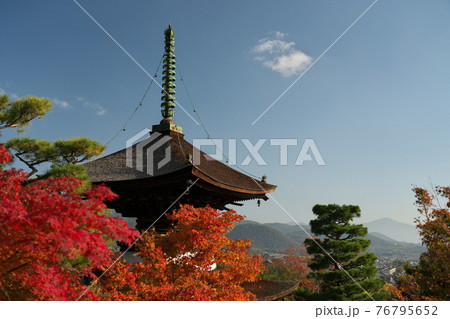 常寂光寺　京都の風景 76795652
