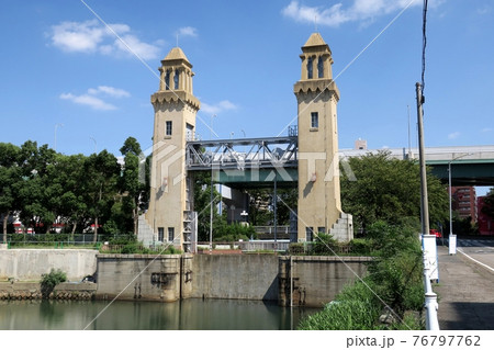 堀川と中川運河をつなぐ松重閘門 堀川と中川運河をつなぐ松重閘門 76797762