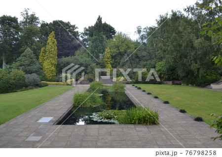 ロンドンの庭園 ロンドンの庭園 76798258