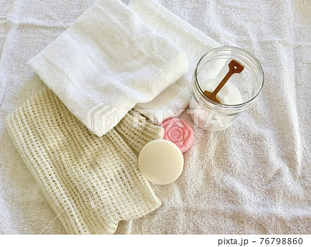 入浴用品　バスソルト　タオル　石鹸　ボディタオル 76798860