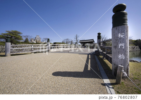姫路城 桜門橋 姫路城 桜門橋 76802807