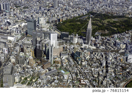 南新宿駅付近を空撮 76815154