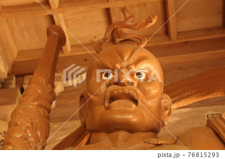 四国別格霊場第7番札所「出石寺」金剛力士像 76815293