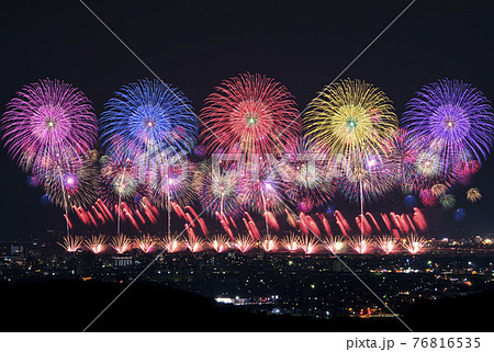 新潟県 長岡まつり大花火大会のイメージ素材の写真素材