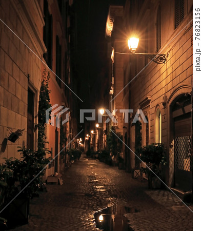 Night Rome. Via dei Coronari (flower street) 76823156