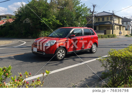 ドライブ　二ボックス小型乗用車 76836798