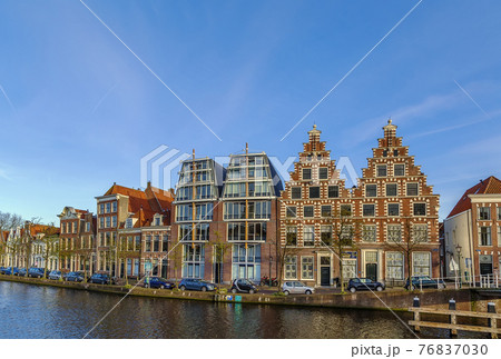 embankment of Spaarne river, Haarlem, Netherlands embankment of Spaarne river, Haarlem, Netherlands 76837030