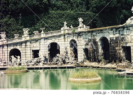 カゼルタ宮殿 76838396