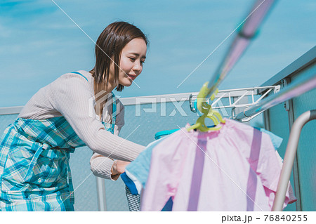 子育てママの洗濯 子育てママの洗濯 76840255