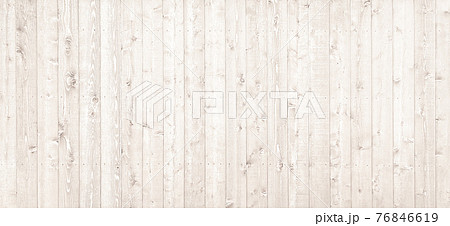 木目のある白い横長の板壁の背景画像 76846619