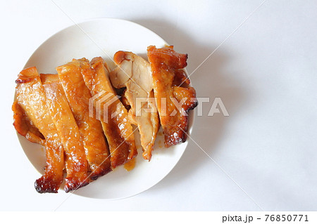 カットされた照り焼きチキン 76850771