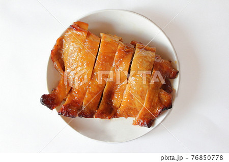カットされた照り焼きチキン 76850778