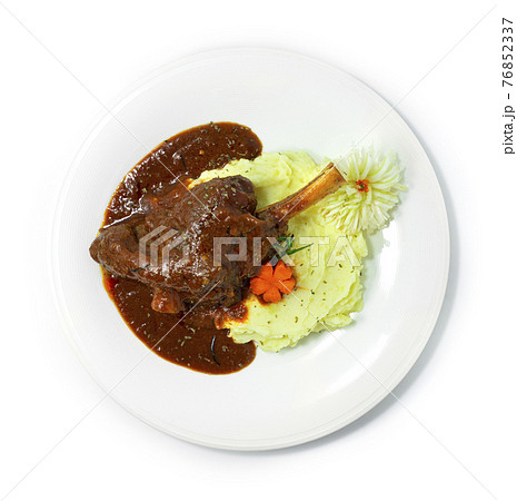 Braised Lamb Shank with Red Wine Sauce Braised Lamb Shank with Red Wine Sauce 76852337