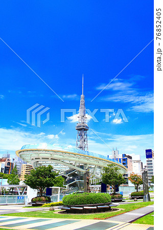 名古屋市、名古屋テレビ塔とオアシス21の風景 76852405
