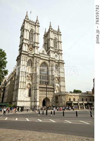 Westminster Abbey and Blue Sky 76859782