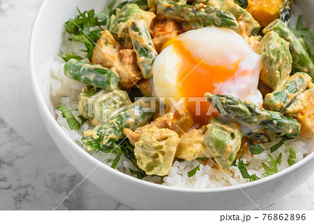 サラダ丼 76862896