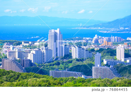 神戸市 須磨区の海が見える住宅街 76864455