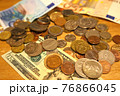 外貨紙幣とコイン 76866045