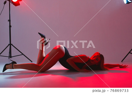 Art portrait of an beautiful fashion model girl Art portrait of an beautiful fashion model girl 76869733