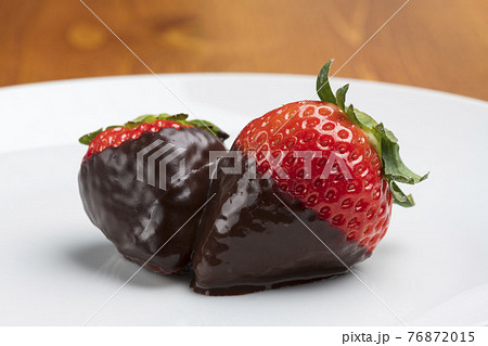 いちごのチョコレートフォンデュ いちごのチョコレートフォンデュ 76872015