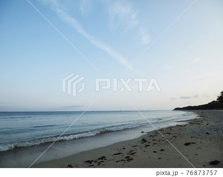 沖縄の海「久手堅ビーチ(前ぬ浜)」(沖縄県南城市知念) 沖縄の海「久手堅ビーチ(前ぬ浜)」(沖縄県南城市知念) 76873757